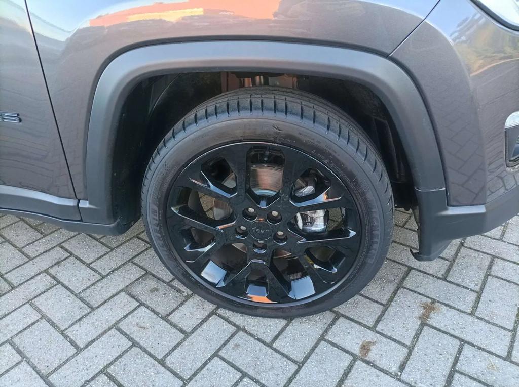 Jeep Compass Compass 1.3 GSE T4 Limited met 29.510 km, Auto's, USB, Stof, Gebruikt, 4 cilinders