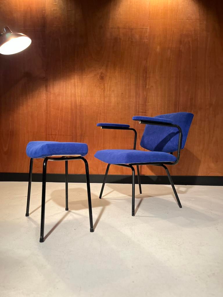 Fauteuil vintage et son repose pieds vers 1950, Enlèvement, Comme neuf, Métal