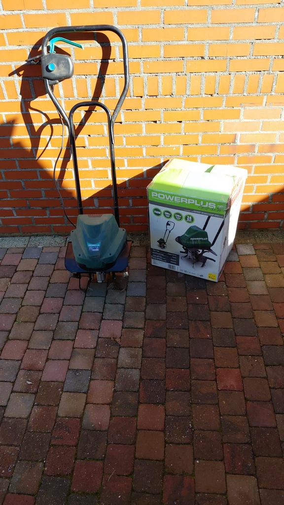 Elektrische verticuteermachine, Tuin en Terras, Verticuteermachines, Zo goed als nieuw, Elektrisch, Ophalen of Verzenden