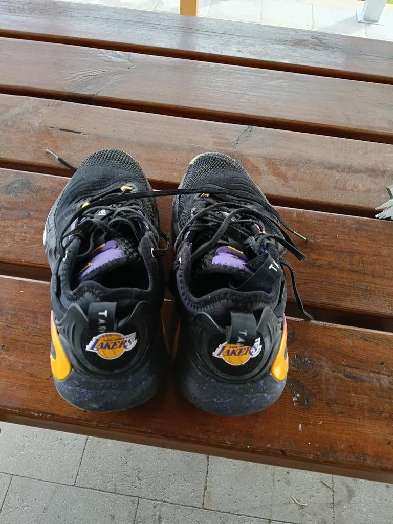 Chaussures  basket, Ophalen