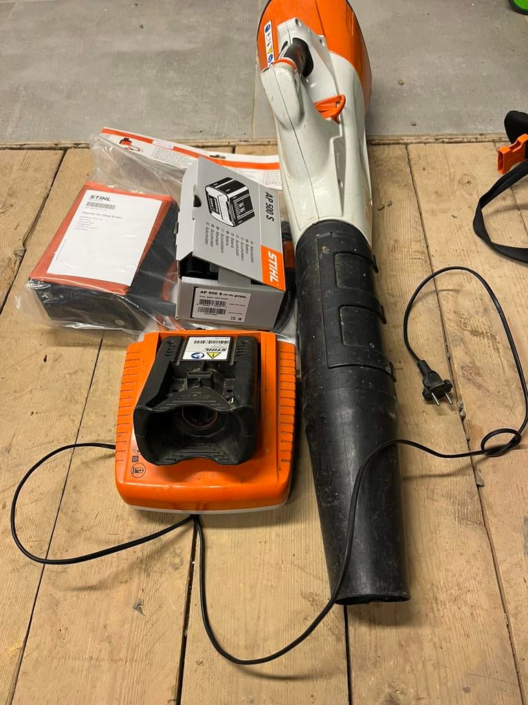 Souffleurs stihl, Enlèvement, Comme neuf, Batterie