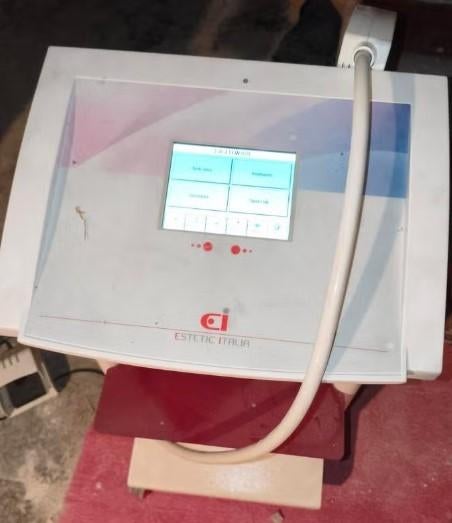 Professionele Esthetische Machine Estetic Italia. Bieden, Enlèvement, Comme neuf, Autres types