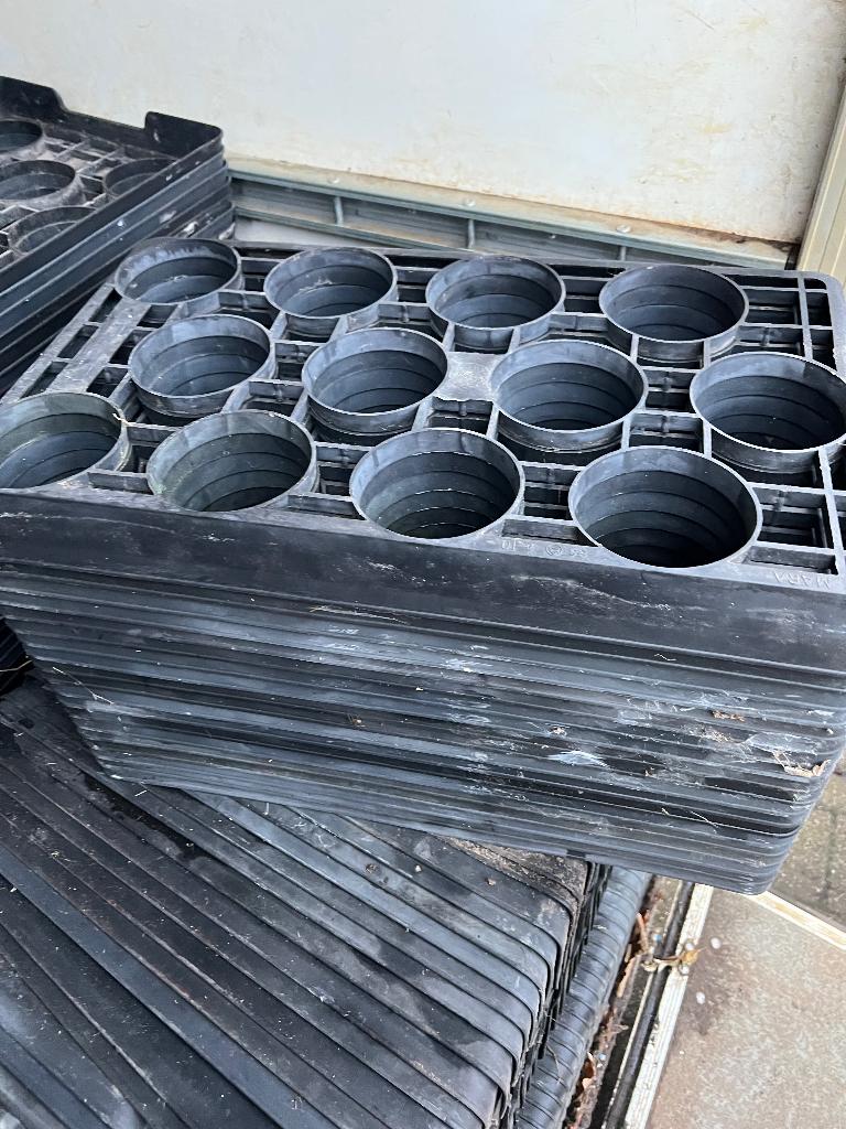 stevige maratrays tray voor 12 bloempotten, Tuin en Terras, Kunststof, Ophalen of Verzenden, Zo goed als nieuw, Balkon