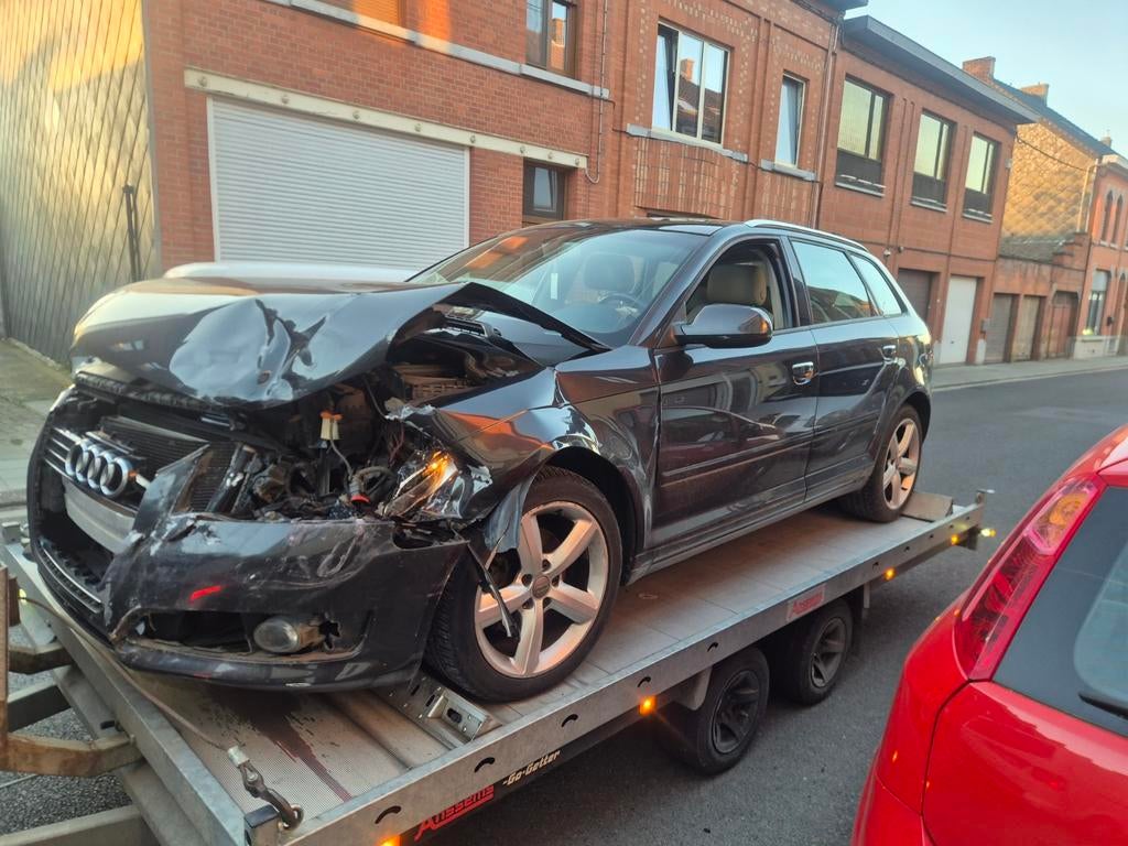 AUDI A3 SPORTBACK ACCIDENTEE AUTOMATIQUE 2L DIESEL, Auto's, Audi, Euro 5, 4 cilinders, Zwart, 5 deurs