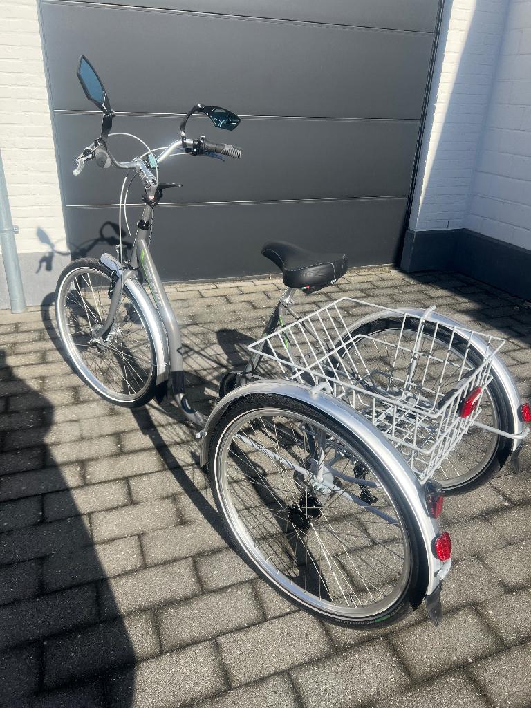 Nieuwe driewieler 7,2km op de teller…GEEN elektrische!, Fietsen en Brommers, Fietsen | Driewielfietsen, Ophalen, Nieuw, Tri-bike
