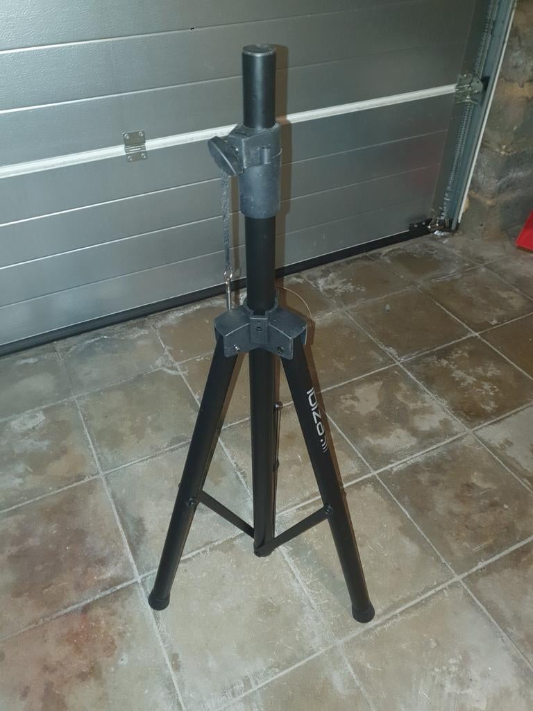 Deux pied d'enceintes pour baffle haut parleur ibiza, Enlèvement, Pied