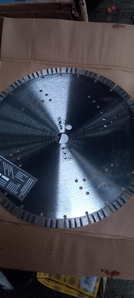 Zaagblad voor beton en of steen dia.350 asgat 25.4mm spli, Doe-het-zelf en Bouw, Ophalen of Verzenden, Nieuw