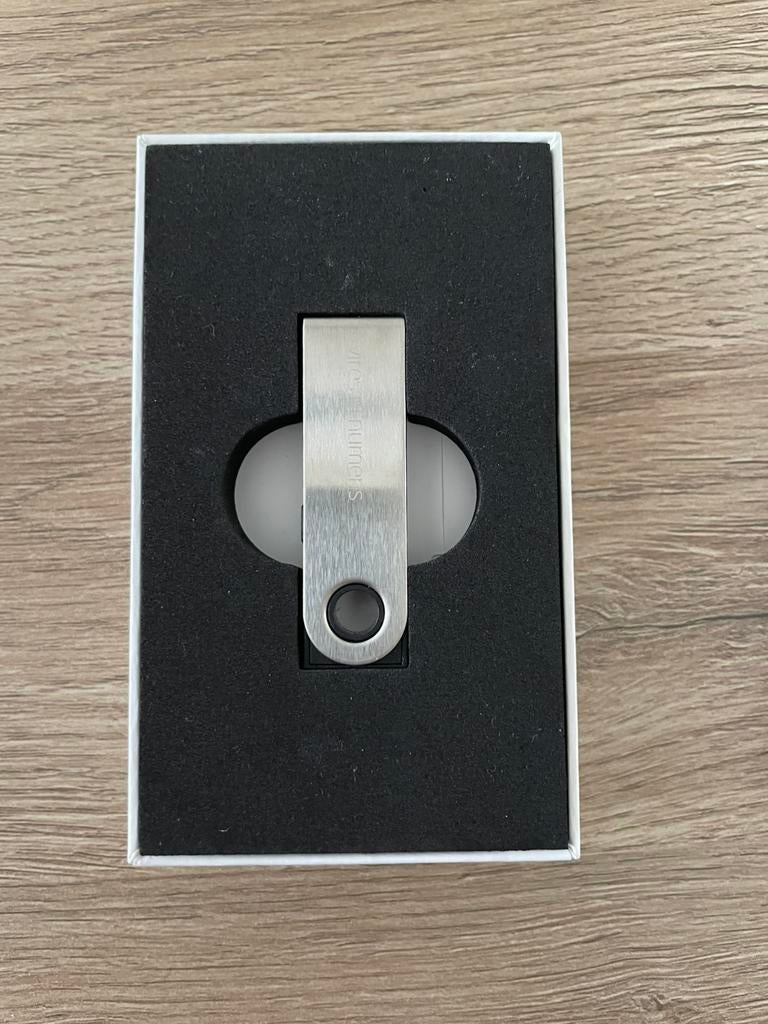 Ledger nano S - cryptowallet, Computers en Software, USB Sticks, Ophalen, Zo goed als nieuw