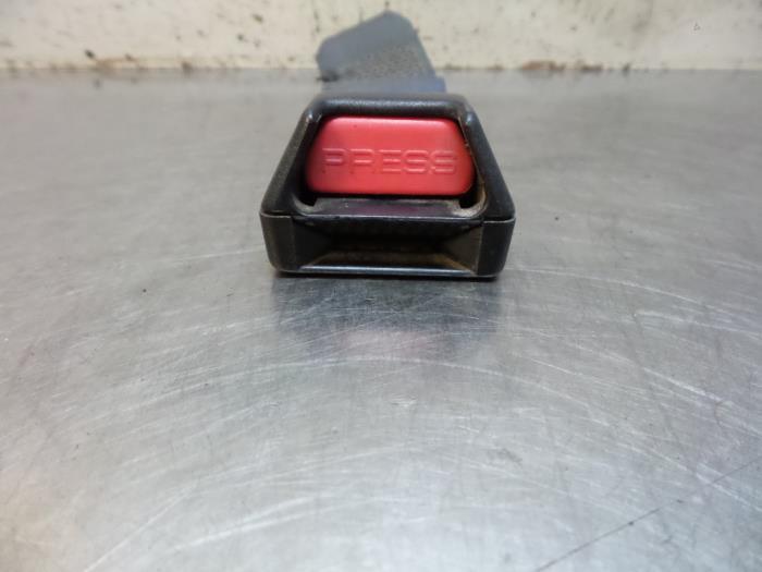 Insertion ceinture de sécurité arrière droite d'un Austin, Austin, -, 3 mois de garantie, Utilisé