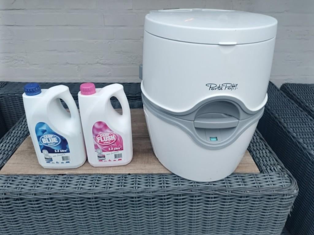 Chemisch toilet, Caravans en Kamperen, Kampeeraccessoires, Zo goed als nieuw, Ophalen