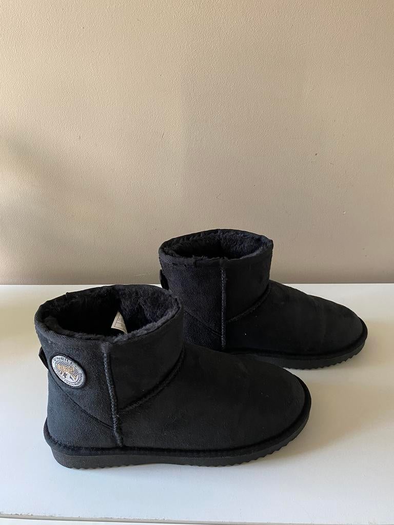 Zwarte Snowboot, Ophalen, Zo goed als nieuw, Zwart