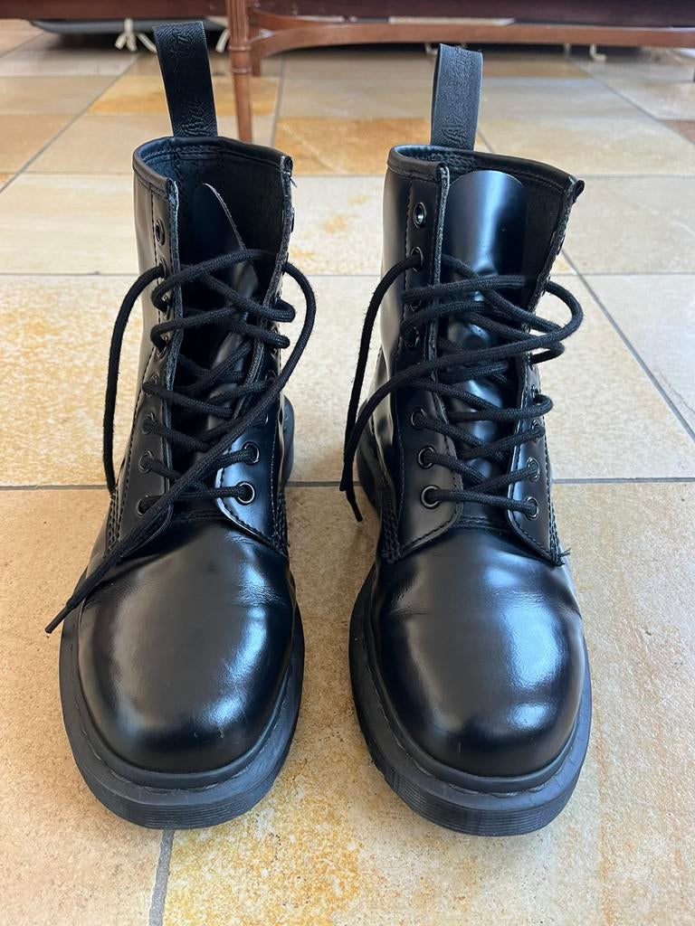 Boots Dr Martens, Vêtements | Femmes, Chaussures, Enlèvement ou Envoi, Comme neuf, Noir