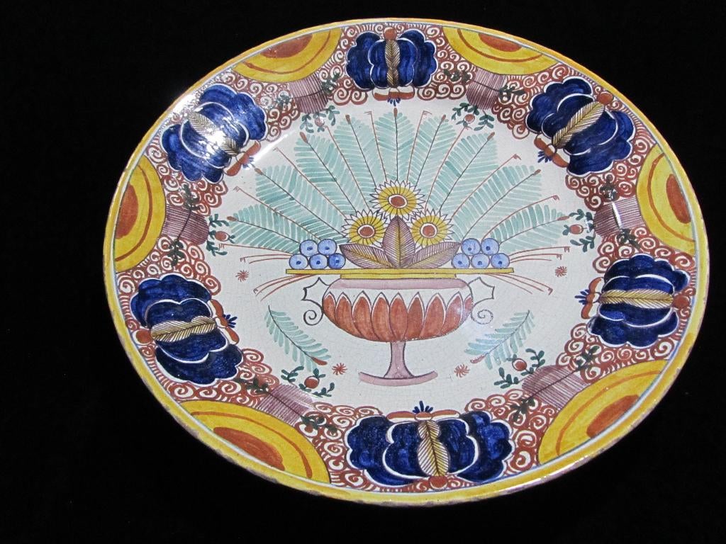 Delfts keramiek: zeer grote polychrome schaal, „de claw”!, Antiek en Kunst, Ophalen