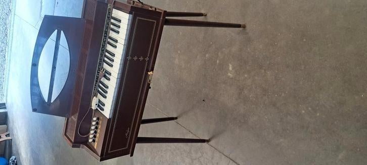 Elektrisch piano-orgel, Muziek en Instrumenten, Ophalen, Zo goed als nieuw