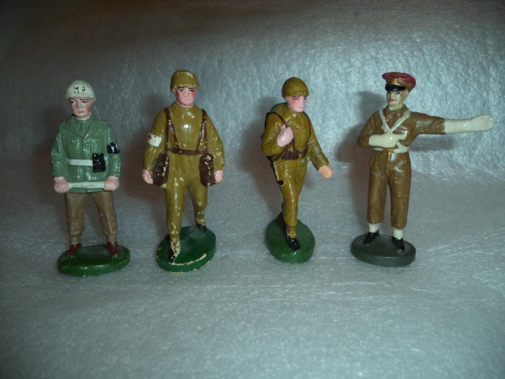 Nazaire Beeusaert lot 4 figurines MP..., Antiquités & Art, Antiquités | Jouets, Enlèvement ou Envoi