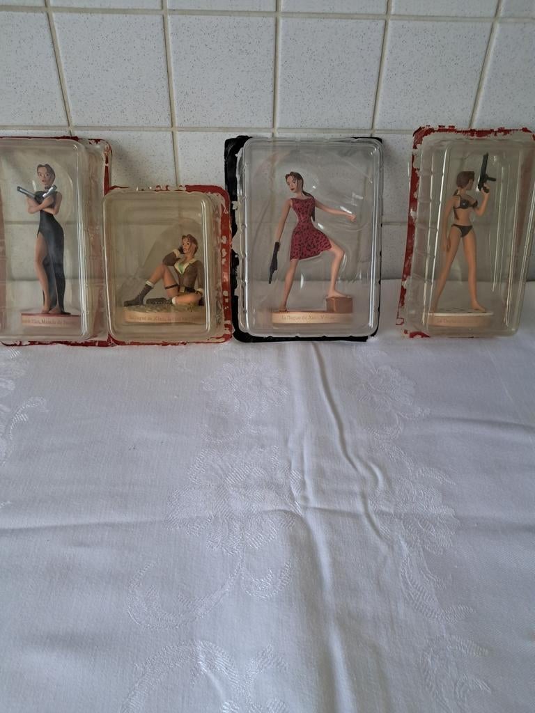 4 figuren uit de Lara Croft-collectie, Verzamelen, Ophalen of Verzenden, Zo goed als nieuw