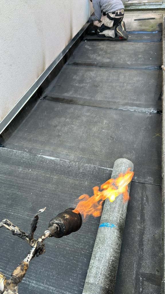 Dakbedekkingswerkzaamheden