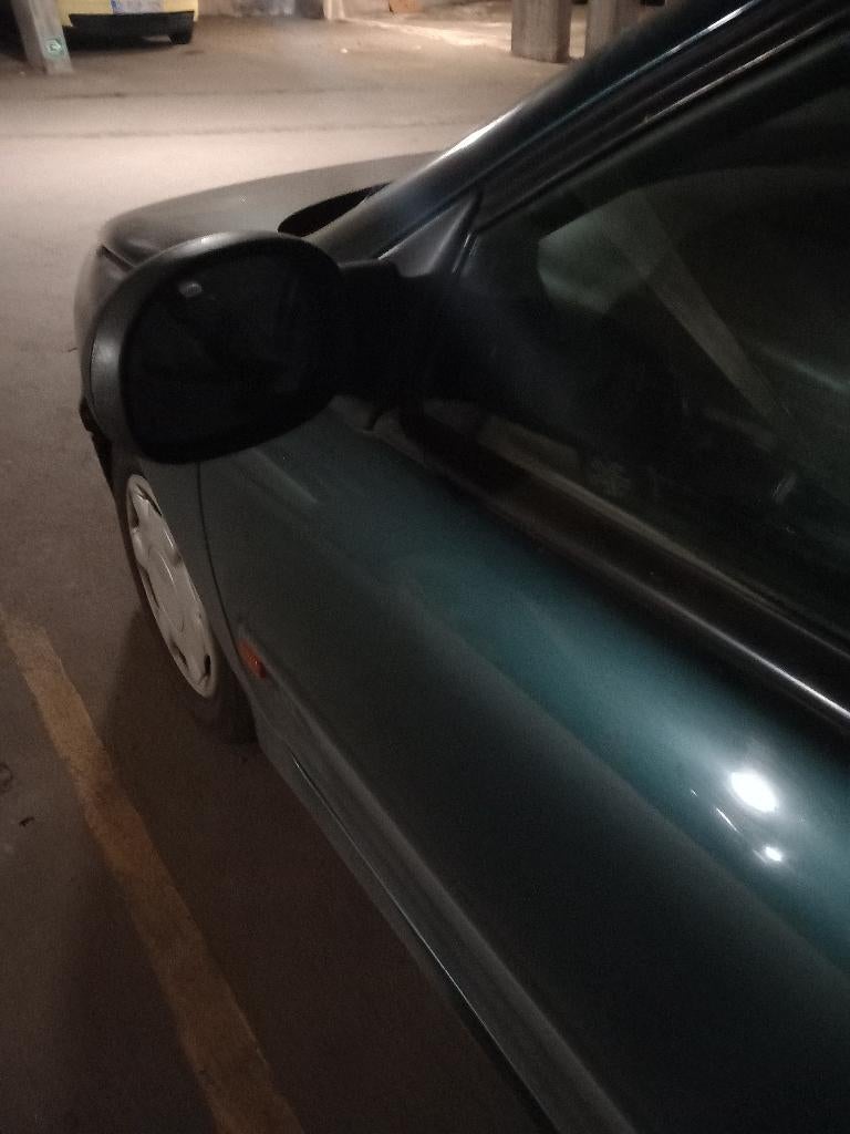 Renault laguna 2.0l i Oldtimer!, Autos, Laguna, Boîte manuelle, 5 portes, Particulier