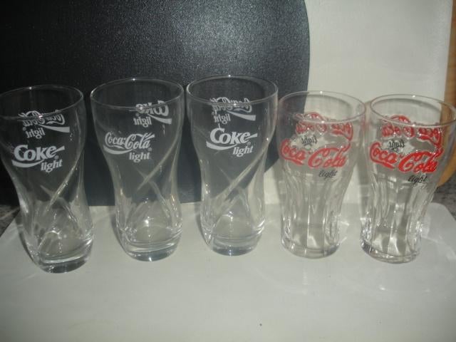 5 glazen Coca Cola Light, 3 grote en 2 kleine voor € 3,00, Verzamelen, Ophalen of Verzenden, Zo goed als nieuw, Frisdrankglas