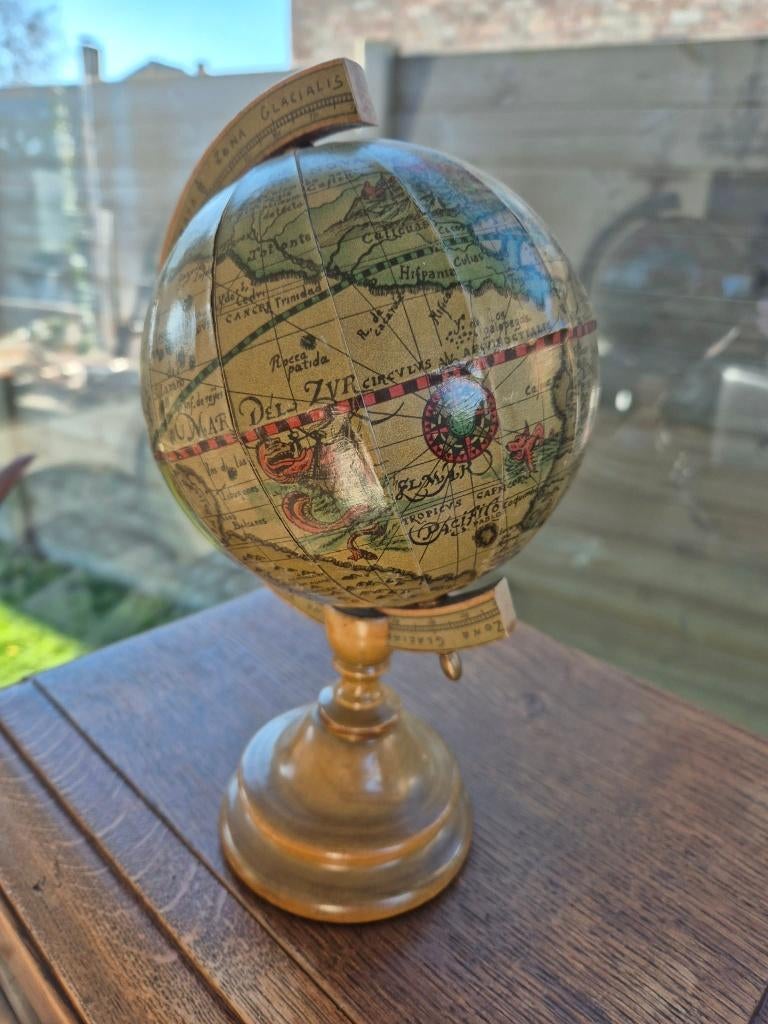 wereldbol, Huis en Inrichting, Woonaccessoires | Wereldbollen, Ophalen of Verzenden, Gebruikt