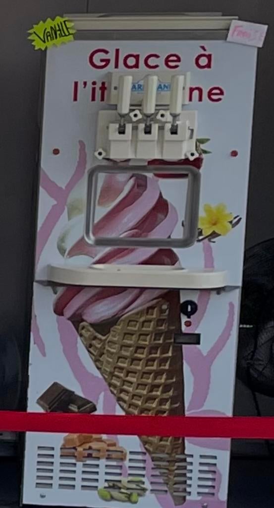 Machine à glace italienne, Carpigiani tre bp a pompe, Ophalen, Zo goed als nieuw