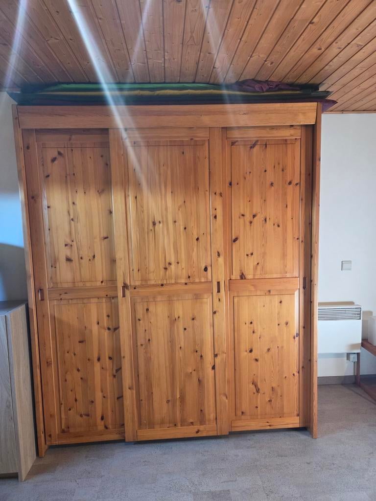 Grenen slaapkamer met kleerkast en commode, Ophalen