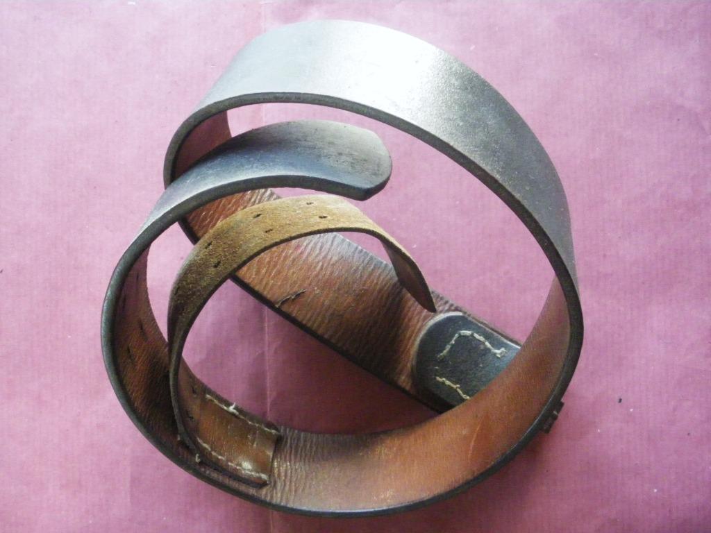 Cuir (80 cm) de ceinturon régimenté allemand WW2, Collections, Envoi, Armée de terre, Autres types