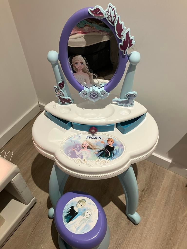 Make up tafeltje Frozen, Ophalen, Zo goed als nieuw, Minder dan 100 cm, Minder dan 50 cm