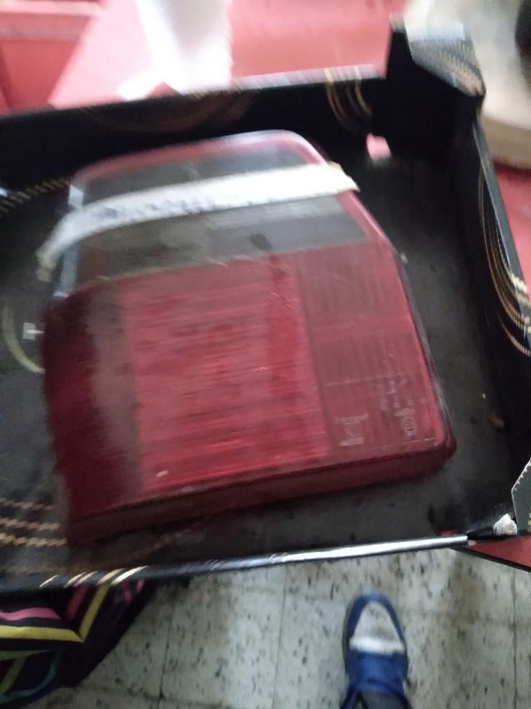 Éclairage arrière Fiat Uno 2, Autos : Pièces & Accessoires, Éclairage, Fiat, Enlèvement ou Envoi