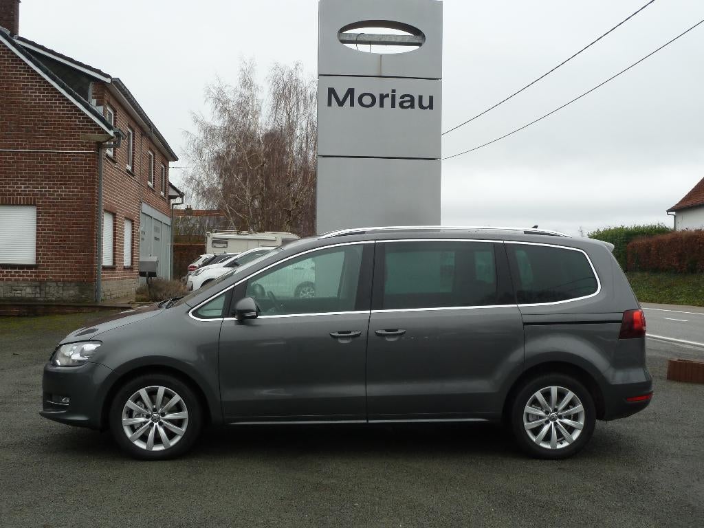 VW Touran FULL 7 places, Autos, Volkswagen, Cuir, Argent ou Gris, Entreprise, 5 portes
