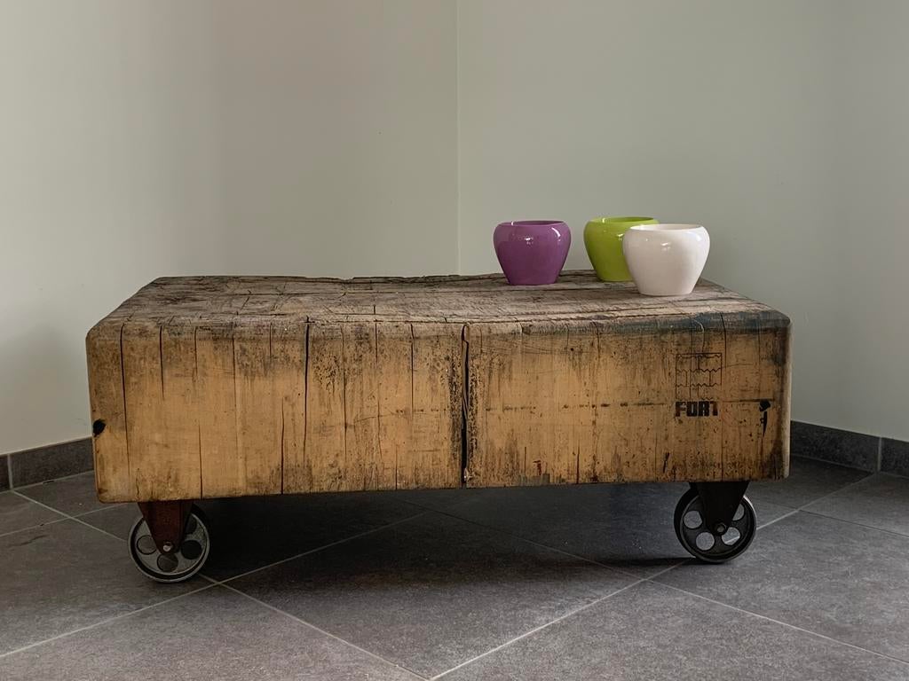 Salontafel, Enlèvement, Utilisé