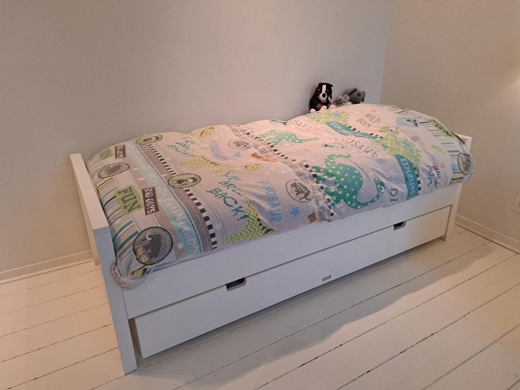 Kinderkamer combinatie bed en bureau, Huis en Inrichting, Slaapkamer | Bedden, Ophalen, Eenpersoons, Hout, 100 cm