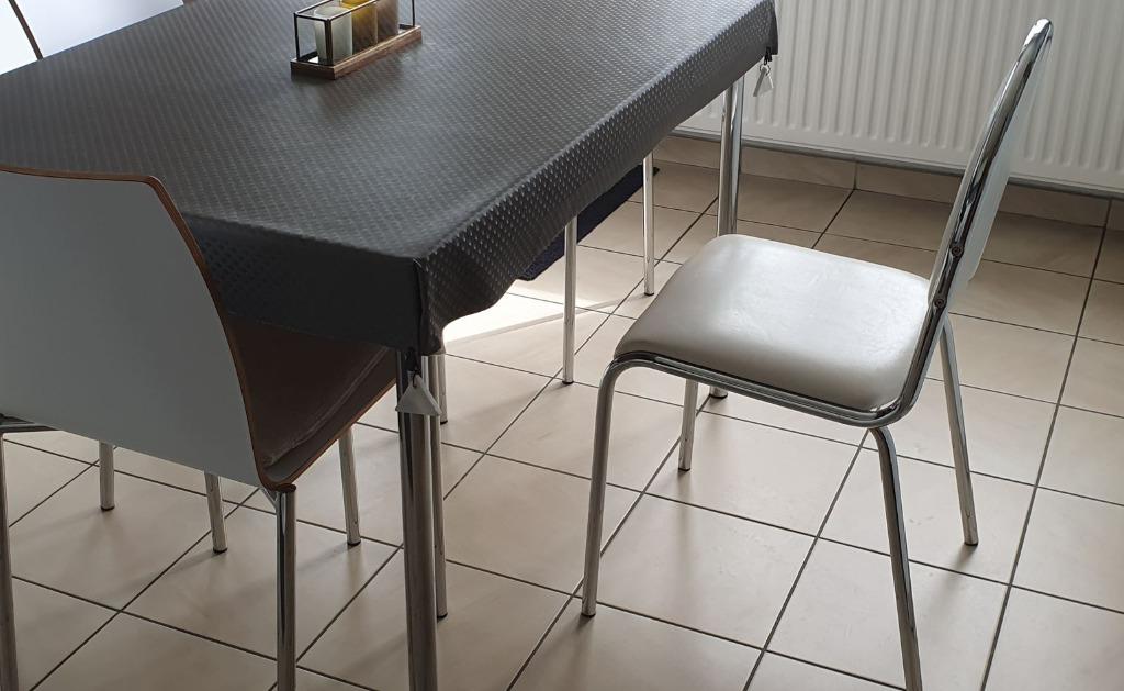 2 eetkamerstoelen, Ophalen, Gebruikt, Twee, Wit