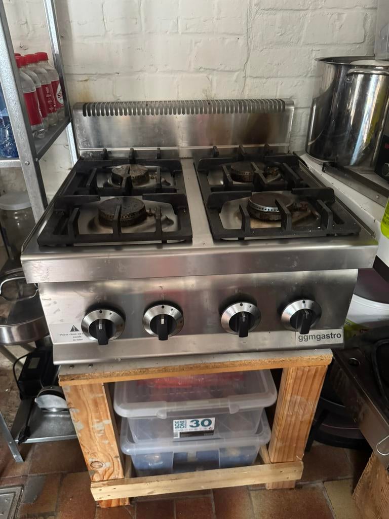 cuisinière à gaz, Gaz, 4 zones de cuisson, Comme neuf, Enlèvement