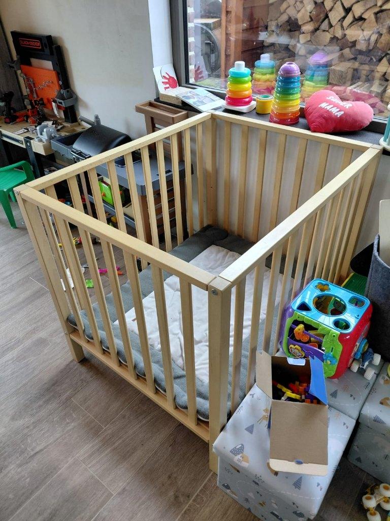 Park "Pericles Park Amy" incl. Aerosleep matras, Kinderen en Baby's, Ophalen, Zo goed als nieuw, Wieltjes