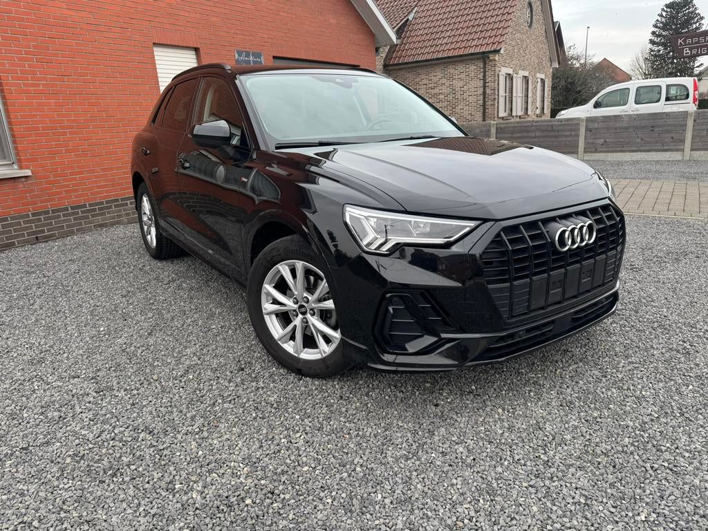 Audi Q3 s-line 64.000 km automatic eerste eigenaar, Auto's, Audi, Automaat, Diesel, Particulier, Achteruitrijcamera