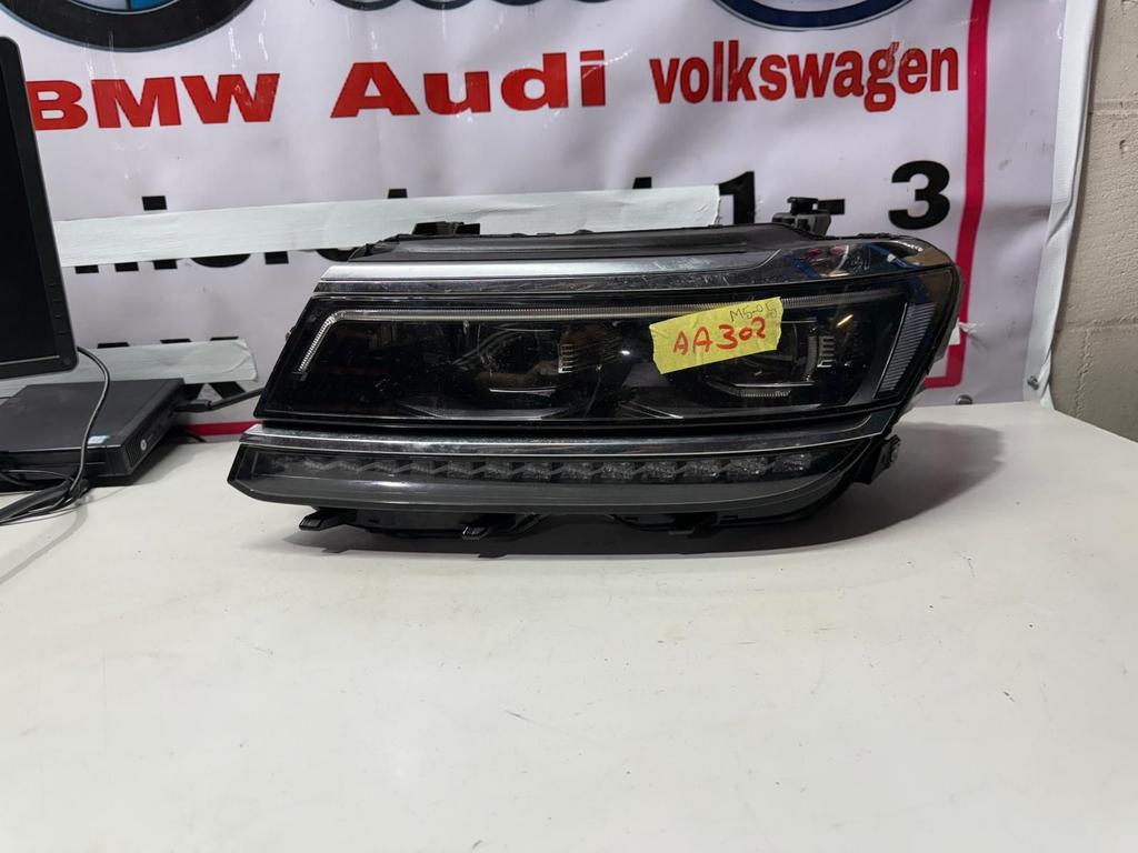 Volkswagen Tiguan Koplamp, Gebruikt, -, -, Ophalen of Verzenden