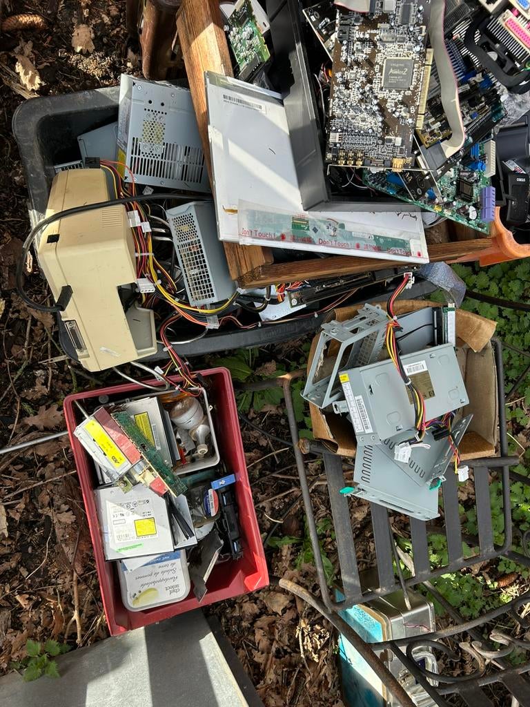 Oude computer printplaten, Ophalen, Gebruikt