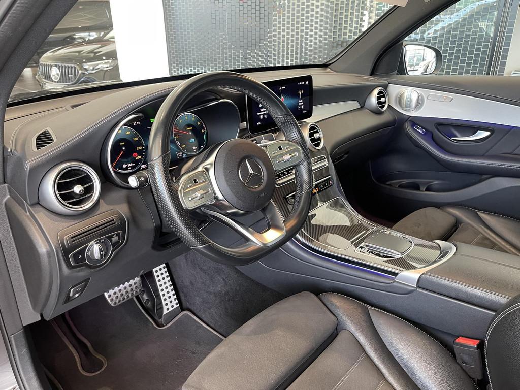 Mercedes-Benz GLC SUV 300de AMG LINE + PANO DAK + BURMESTER, Auto's, Mercedes-Benz, Automaat, https://public.car-pass.be/vhr/7f418ec3-7c1a-404a-9ccd-fe4c3db407e7