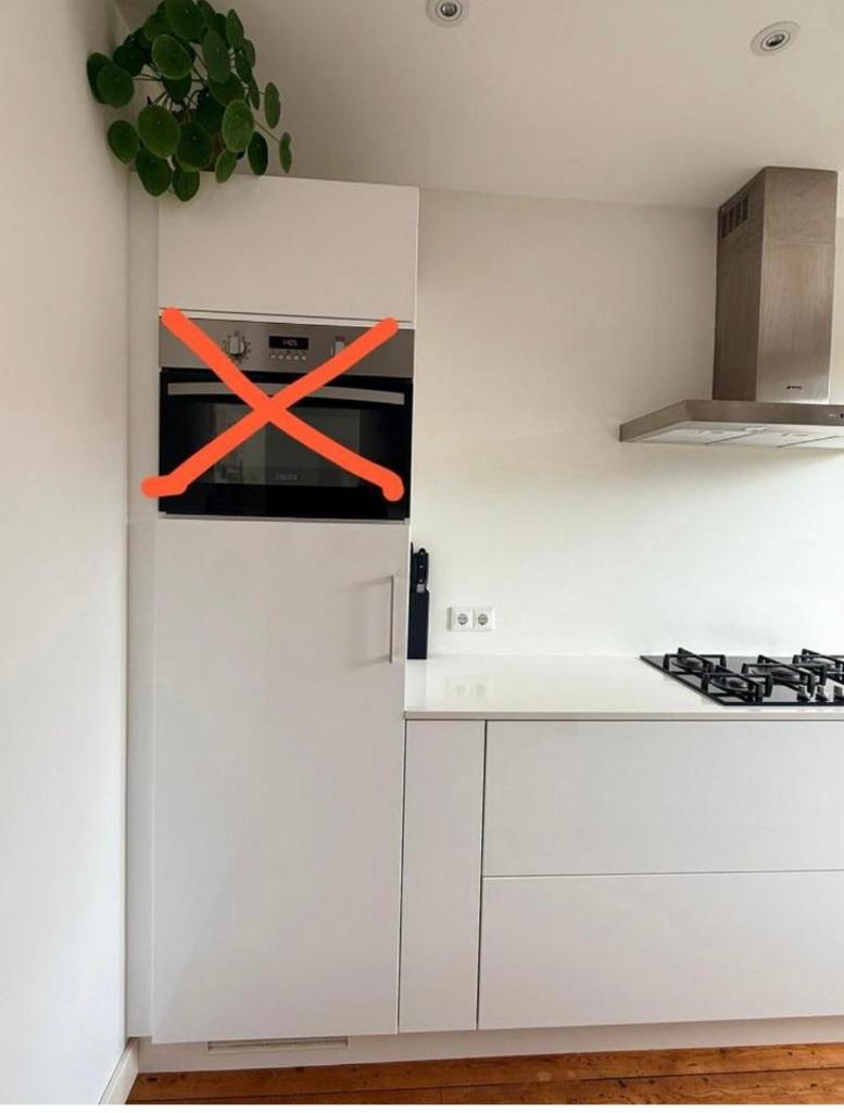 ÎLOT DE CUISINE SANS POIGNÉE KVIK À HAUTE BRILLANCE, Composite, Comme neuf, Cuisine à mur double, Blanc