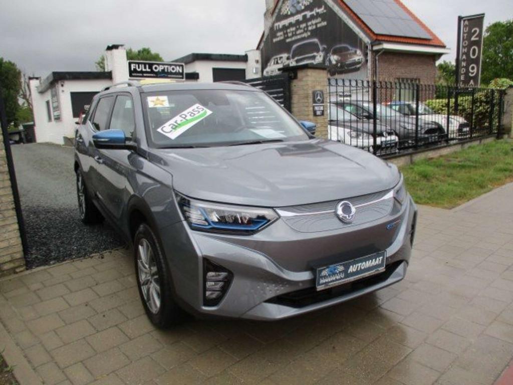 SsangYong Korando Korando E-Motion EV TITANIUM FULL OPTION A, Autos, SsangYong, Argent ou Gris, Achat, Entreprise, Noir