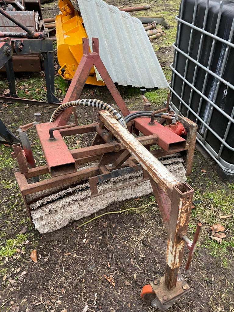 Veegmachine, Ophalen