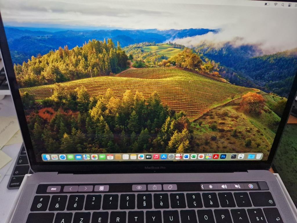 Macbook Pro Touch baar met office, Computers en Software, 13 inch, 512 GB, Zo goed als nieuw, Azerty