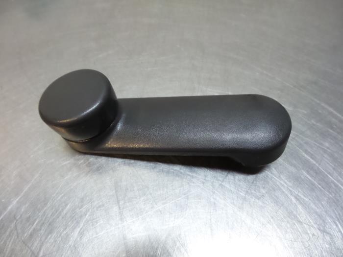 Manivelle de vitre d'un Opel Combo (Combo 02-), -, Opel, Utilisé, -