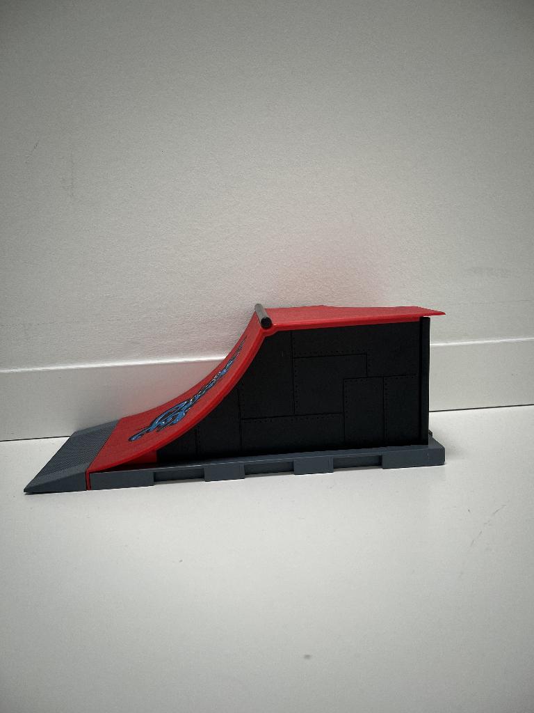 fingerboard ramp 2, Ophalen, Zo goed als nieuw, Skateboard
