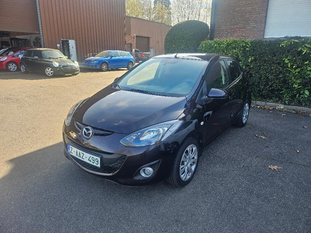 MAZDA 2, Auto's, Mazda, Voorwielaandrijving, Euro 5, Stof, 4 cilinders