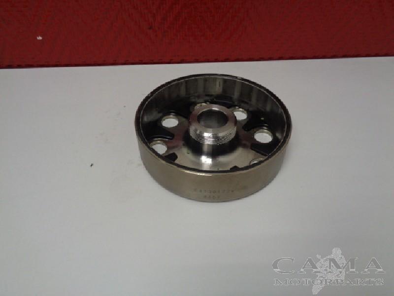 VOLANT MOTEUR ZX 10 R 2006-2007 (NINJA ZX-10R ZX1000D), Dhr. S. di Majo, Utilisé, Info@cama-motorparts.nl, P.J. Troelstraweg 8 8
3144 CX  MAASSLUIS, NL