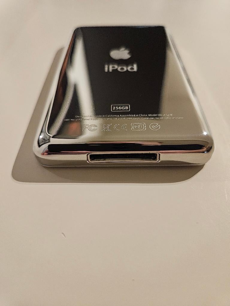 iPod Classic 256 GB SSD, Audio, Tv en Foto, Mp3-spelers | Apple iPod, Refurbished, Classic, 40 GB en meer, Zilver, Ophalen of Verzenden