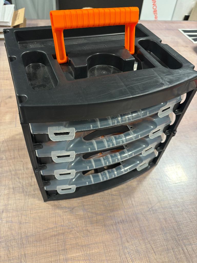 Opbergkoffer met 4 uitneembare assortimentsdozen, Ophalen, Zo goed als nieuw