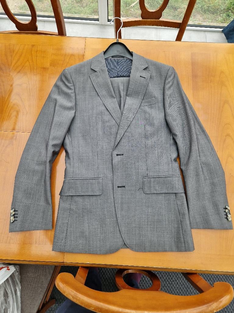 Grijs kostuum Matinique maat 46, Ophalen, MATINIQUE., Grijs, Gedragen